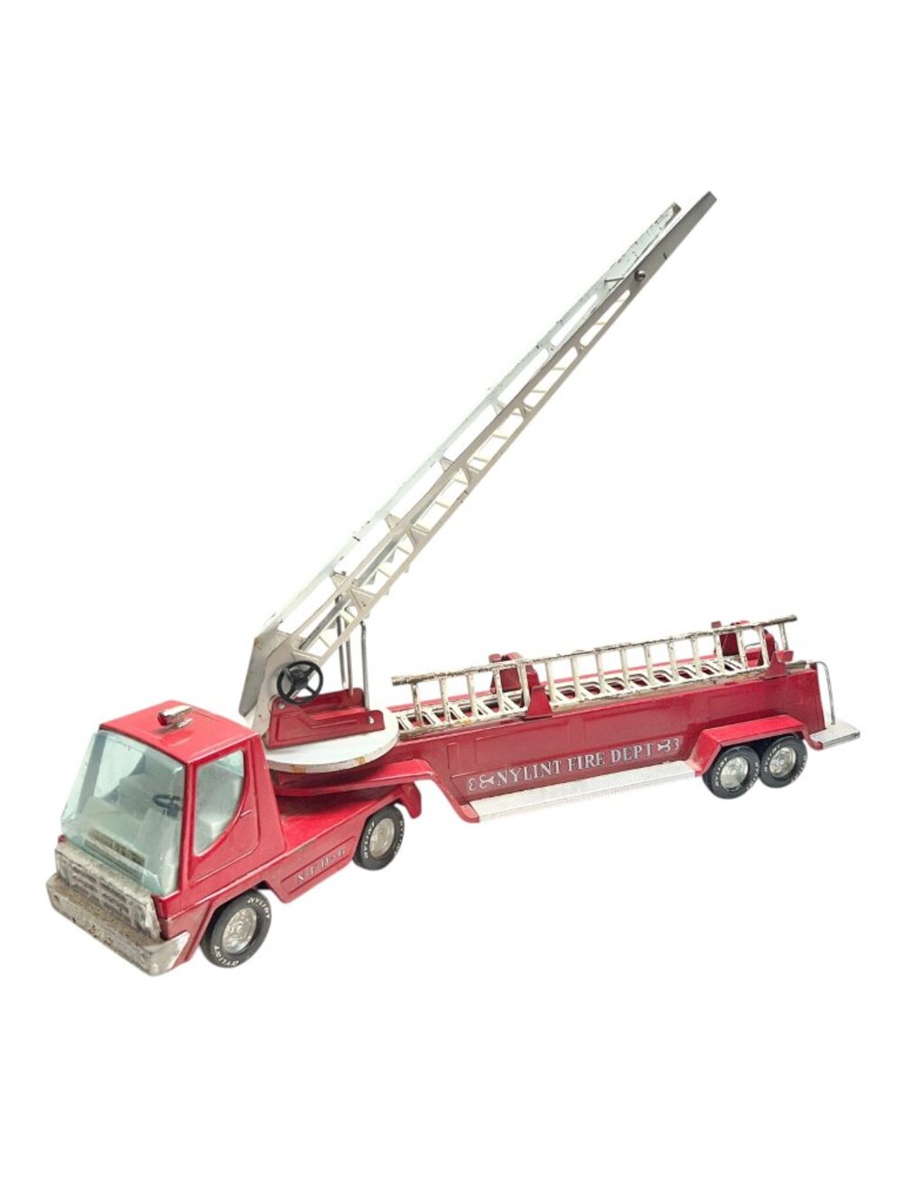 Vintage Nylint Fire Dept 33 Toy Fire Truck Extendable Ladder Metal Collectible